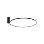 Czarna lampa sufitowa Circolo D45 z jedną diodą LED o mocy 18W i temperaturze barwowej 3000K. Okrągła forma z metalowym uchwytem, montowana na suficie. W prostym, nowoczesnym stylu, idealna do różnych wnętrz.