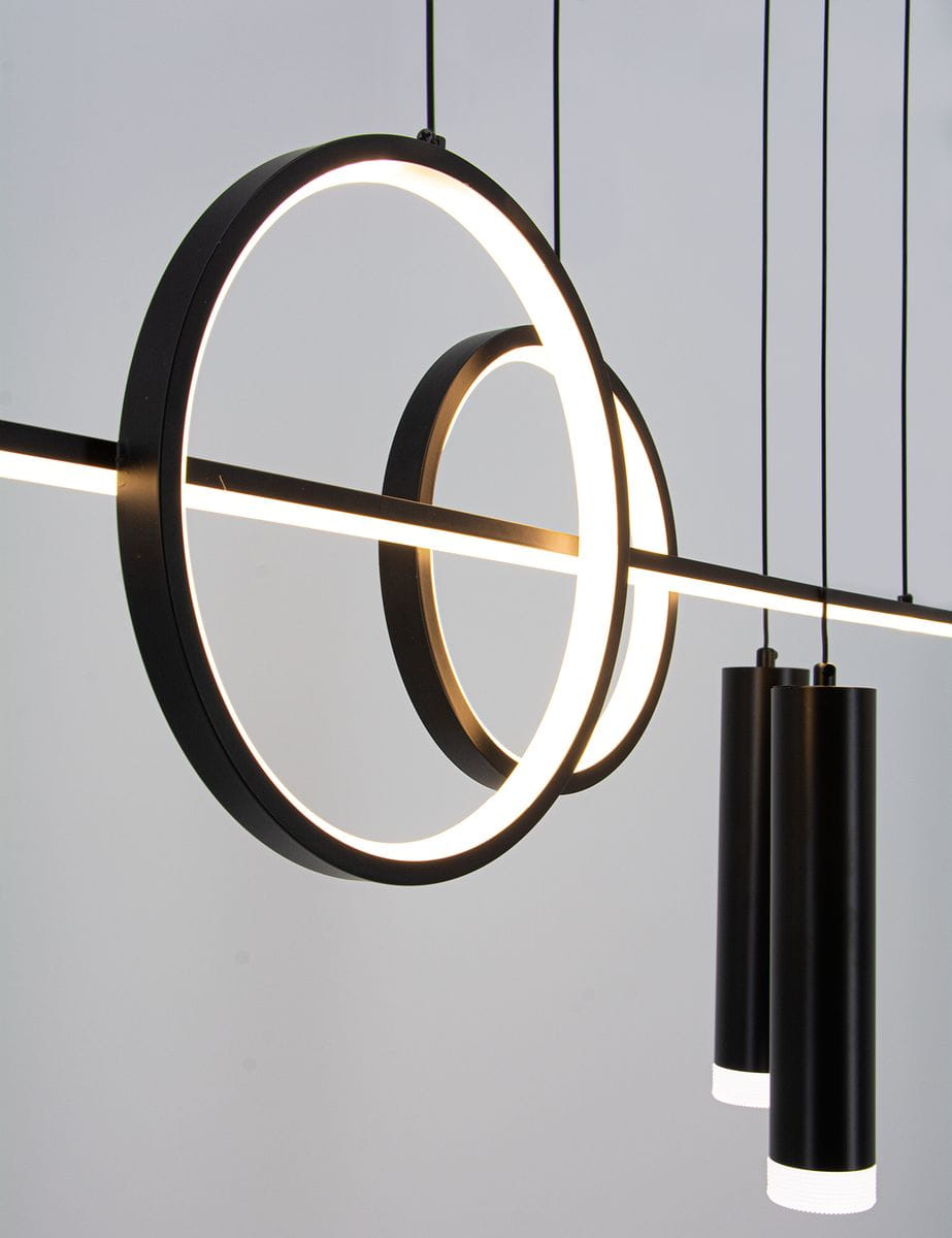 Lampa wisząca Moderno w kolorze czarnym z dwoma okrągłymi elementami oraz trzema cylindrycznymi źródłami LED. Ujęcie z góry, ukazujące nowoczesny design i detale konstrukcyjne. Idealna do wnętrz o nowoczesnym stylu.