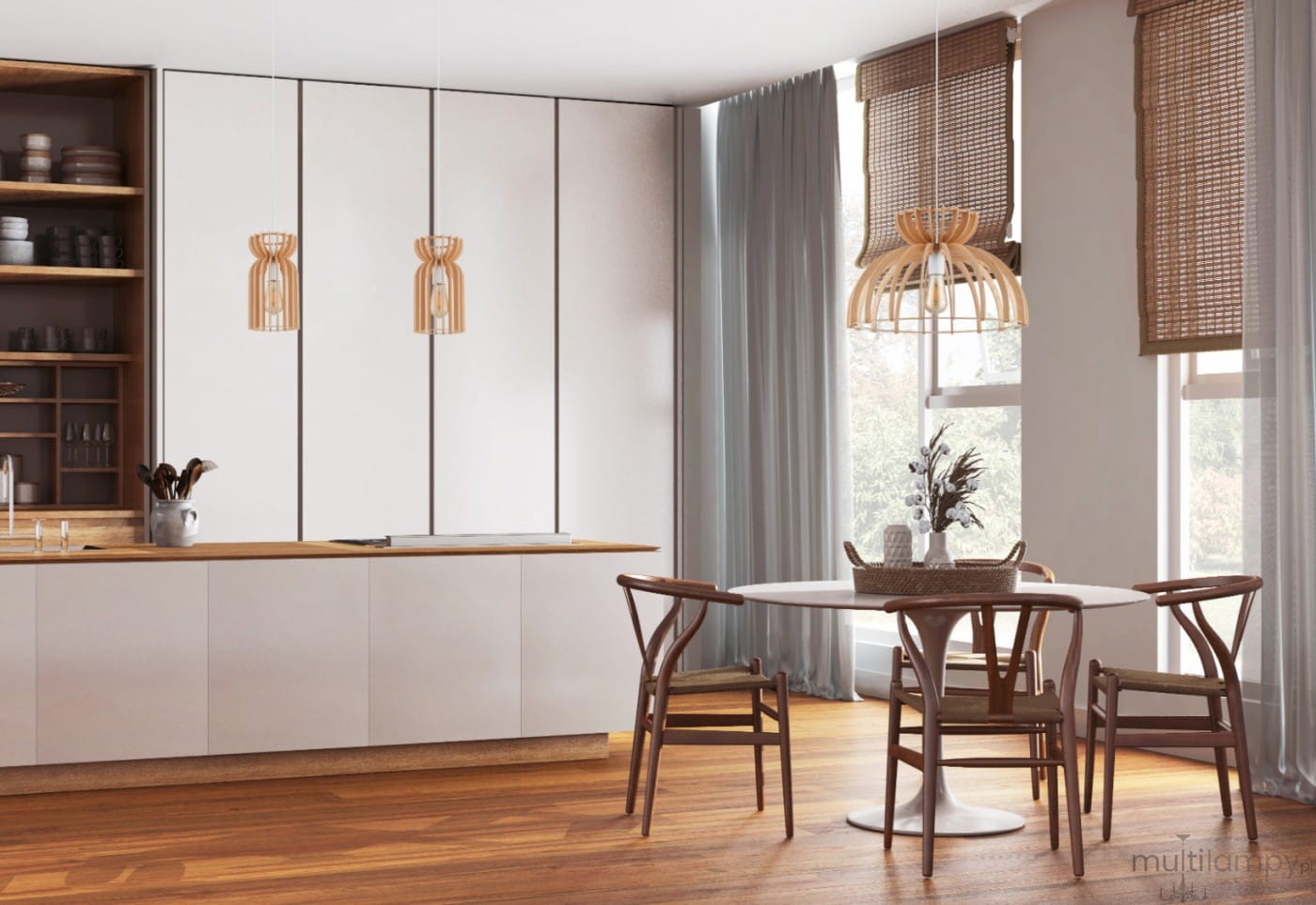 Lampa wisząca Kymi B w naturalnym kolorze, z widoczną konstrukcją z drewna, zawieszona nad okrągłym białym stołem. W tle nowoczesna kuchnia z szafkami i drewnianą podłogą. Dwa źródła światła w lampie, w stylu skandynawskim.