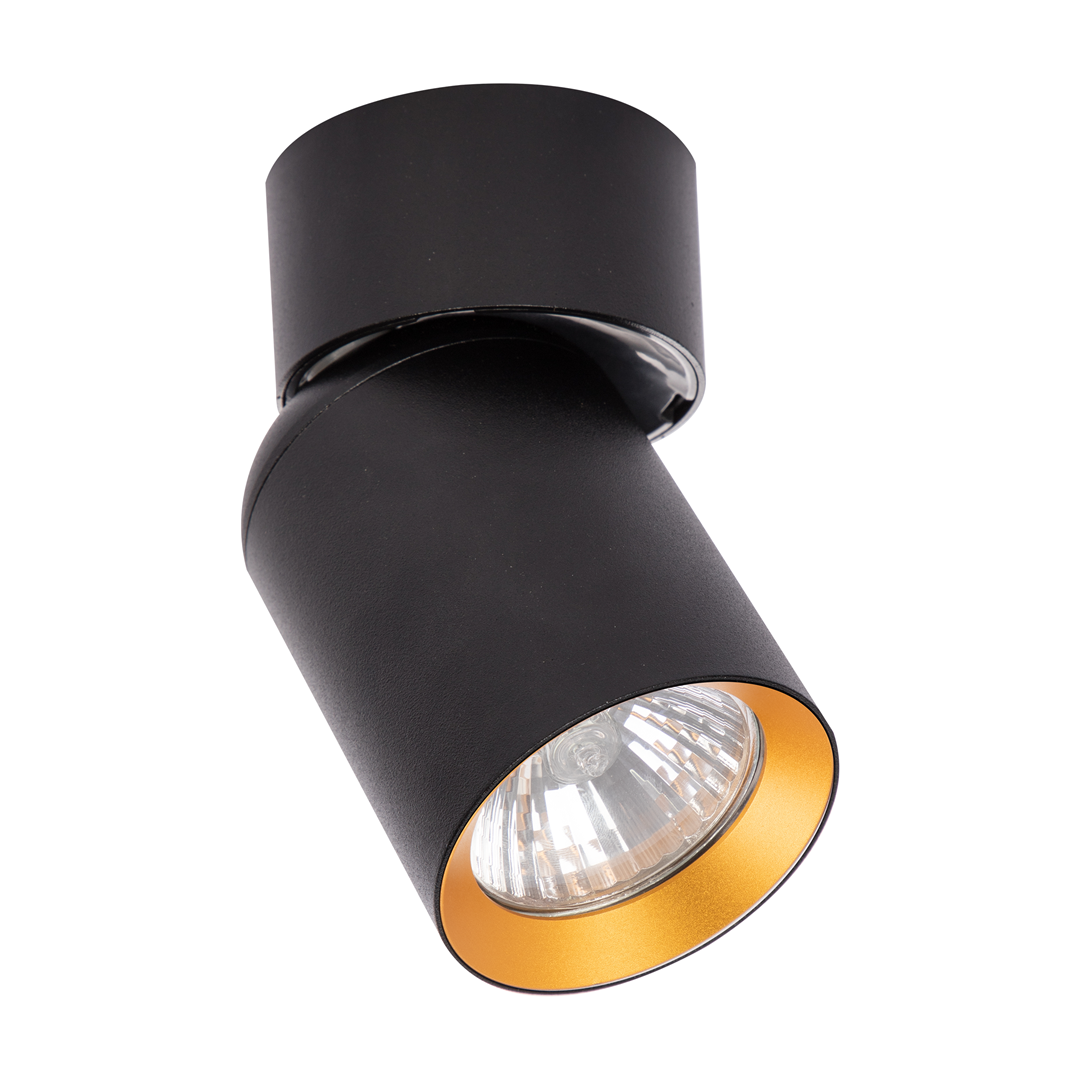 Lampa sufitowa Andy w kolorze czarnym z złotym wykończeniem. Kształt cylindryczny, z widoczną oprawą GU10. Ujęcie z boku, ukazujące detal wnętrza klosza. Idealna do nowoczesnych wnętrz.