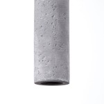 Lampa wisząca Pastelo 1xG9 w kolorze czarnym z betonowym kloszem. Klasyczny okrągły kształt z teksturą betonu, widoczna gładka powierzchnia z delikatnymi wżerami. Produkt zawieszony w pionie, na białym tle.