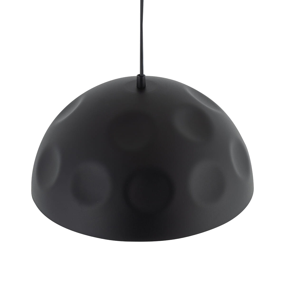 Lampa wisząca Hemisphere Hit D50 w kolorze czarnym z dekoracyjną, teksturowaną powłoką. Okrągły kształt z wypukłymi detalami. Przeznaczona do jednej żarówki E27, zawieszona na cienkim przewodzie, idealna do nowoczesnych wnętrz.