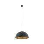 Lampa wisząca Hemisphere Hit D50 z jedną oprawą E27, o kształcie półkulistym. Zewnętrzna powierzchnia czarna matowa, wewnętrzna złota, z delikatnymi wypukłościami. Zawieszona na cienkim przewodzie, w komplecie z sufitowym uchwytem.