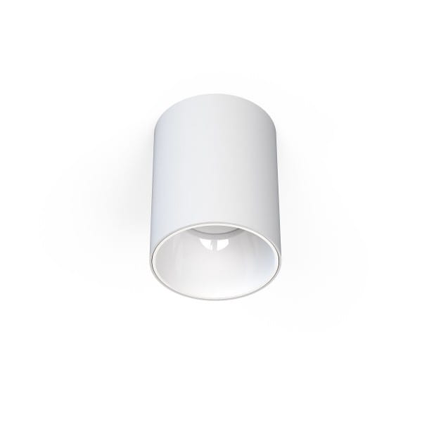 Lampa sufitowa Eye Tone 1-punktowa w kolorze białym, cylindryczny kształt, montowana do sufitu. Widoczna oprawa z lekko połyskującym wykończeniem, otwór odsłaniający miejsce na żarówkę. Prosty, nowoczesny design na jednolitym tle.