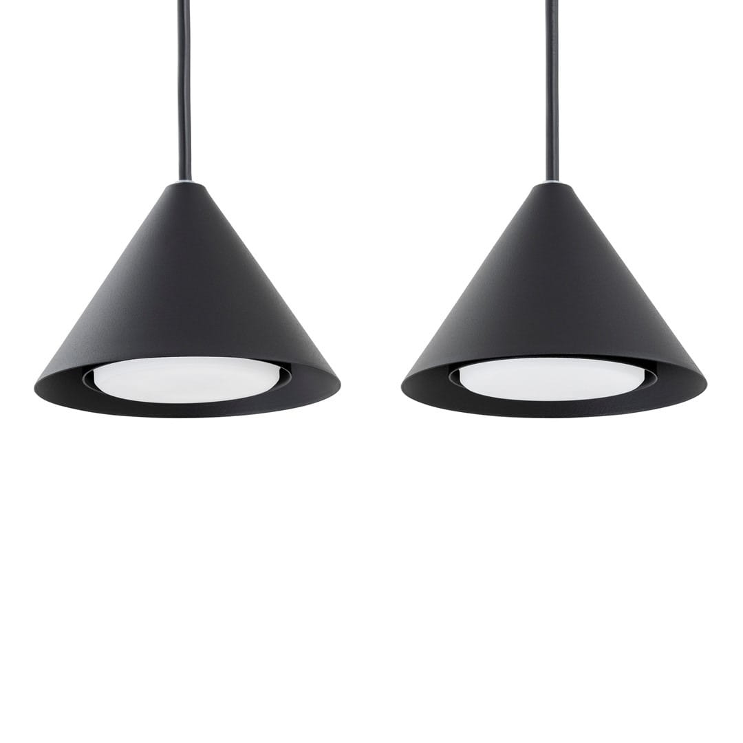Lampa wisząca Elit w kolorze czarnym, z dwoma stożkowymi kloszami. Każdy klosz ma okrągły otwór na źródło światła GX53, zawieszona na czarnych przewodach. Prosty, nowoczesny design, idealna do wnętrz.