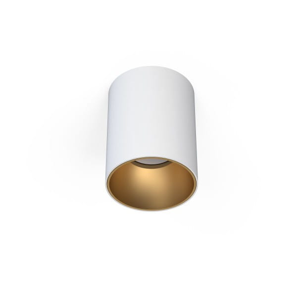 Lampa sufitowa Eye Tone 1-punktowa w kolorze białym z złotym wnętrzem. Cylindryczny kształt, zamontowana na suficie, z widocznym źródłem światła wewnątrz, na jednolitym tle.