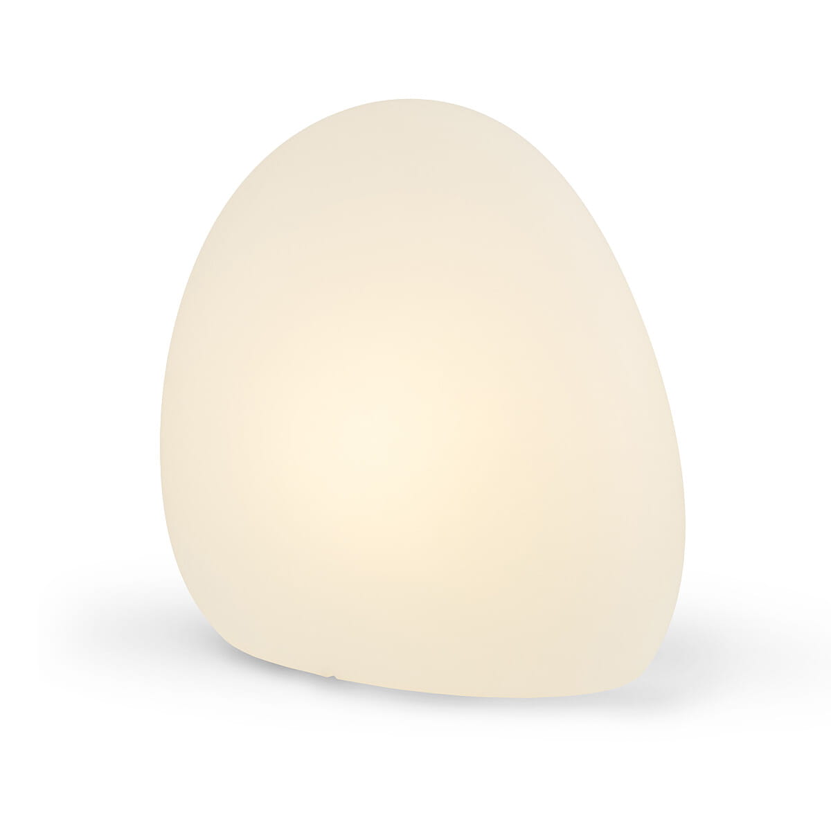 Biała lampa ogrodowa Stone L z jednym gniazdem E27, o zaokrąglonym kształcie i matowej fakturze. Ujęcie frontalne, stojąca na płaskiej powierzchni, emitująca miękkie światło. Prosta forma pasująca do różnych aranżacji zewnętrznych.