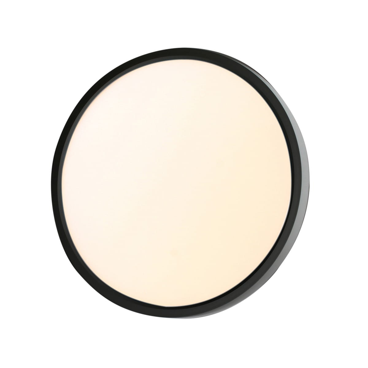 Plafon Alata D30 o okrągłym kształcie, z czarną ramą i matowym, białym kloszem. Źródło światła LED o mocy 24W. Produkt zamontowany na suficie, widoczny z boku, w prostym, jasnym otoczeniu.