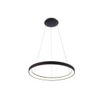 Lampa wisząca Vico D48 z czarnym metalowym pierścieniem, zawieszona na cienkich linkach. Środek oświetlenia z białym LED o mocy 38W. Produkt w minimalistycznym stylu, idealny do nowoczesnych wnętrz. Tło jasne, podkreślające detale lampy.