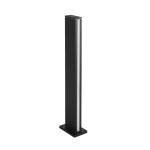 Lampa stojąca ogrodowa Grado 4K H70, o wysokości 70 cm, w kolorze czarnym, wykonana z metalu. Posiada jedną diodę LED o mocy 12W i temperaturze barwowej 4000K. Ujęcie frontalne, produkt zamontowany na solidnej podstawie.