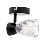 Czarna lampa sufitowa typu spot z jedną oprawą na żarówkę E14. Klosz z przezroczystego szkła o teksturowanej powierzchni, zamontowany na ruchomym ramieniu. Ujęcie z boku, ukazujące detale konstrukcji i mocowanie.