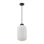 Lampa wisząca Lindo z kloszem w białym kolorze, wykonana z teksturowanego materiału, z czarnym metalowym uchwytem i przewodem. Kształt cylindryczny, zawieszona na długim przewodzie, idealna do nowoczesnych wnętrz.