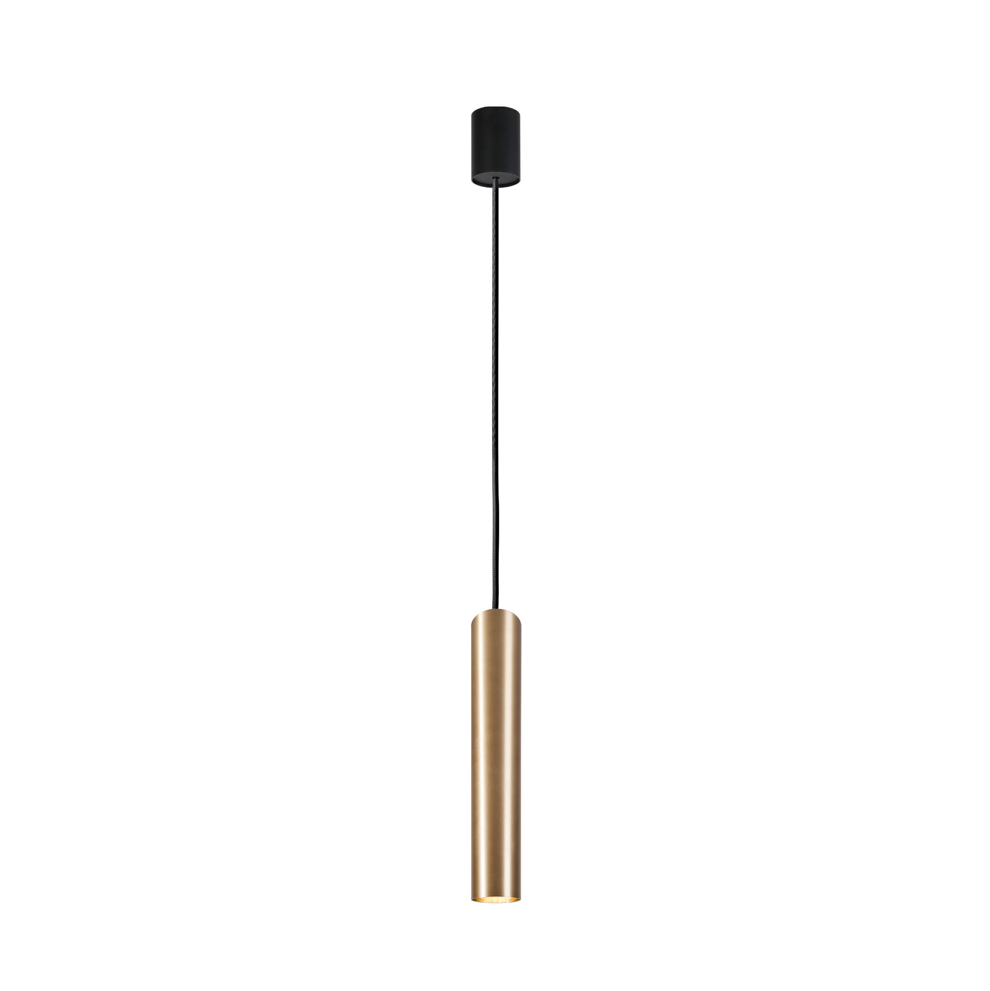 Lampa wisząca Eye L w kolorze mosiądzu, o cylindrycznym kształcie, zawieszona na czarnym przewodzie. Produkt ma minimalistyczny design, z metalowym wykończeniem i prostym, eleganckim stylem, idealny do nowoczesnych wnętrz.
