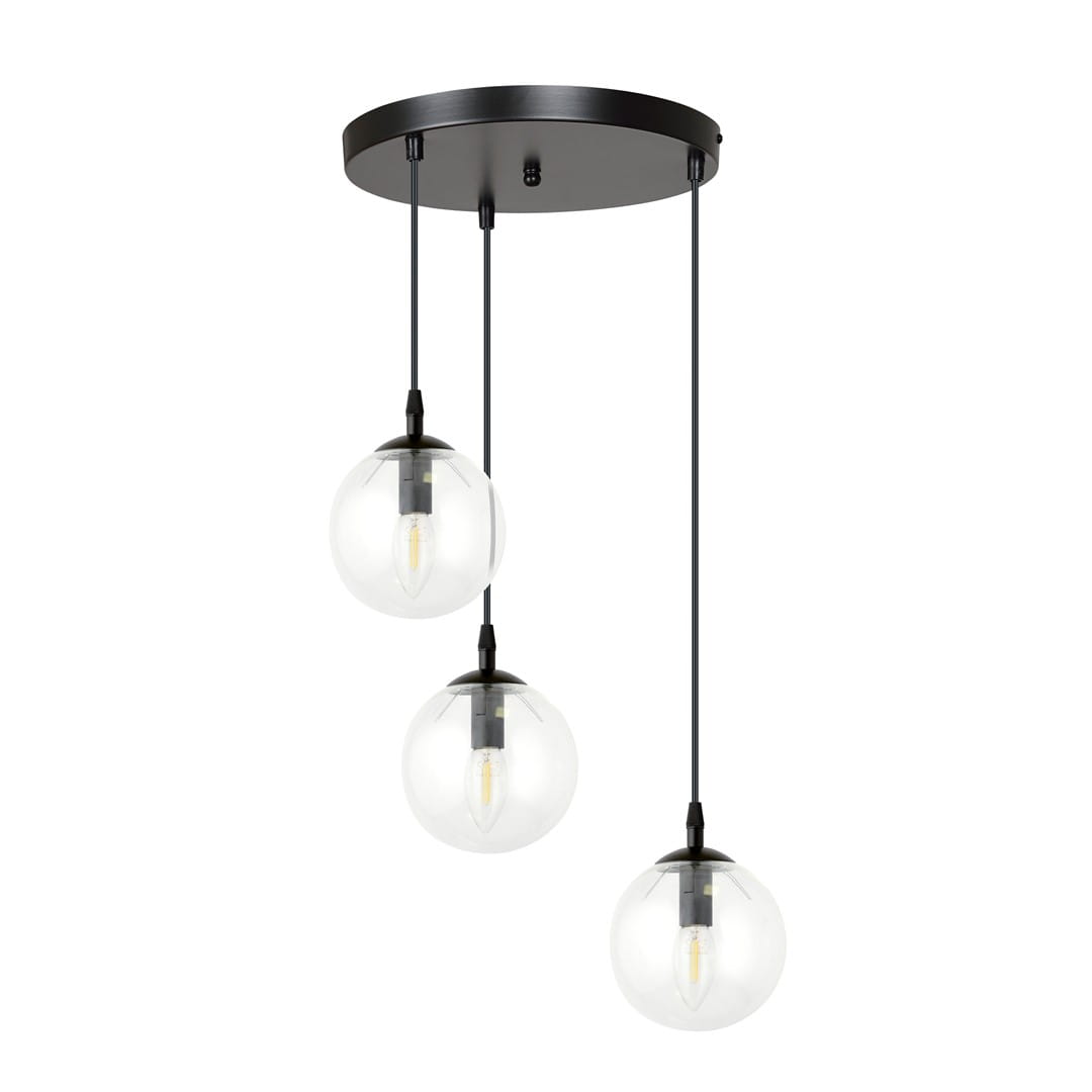 Lampa wisząca Cosmo Premium 3-punktowa z transparentnymi kulami. Wisi na czarnych przewodach z okrągłym, czarnym stelażem. Przezroczyste klosze w kształcie kul podkreślają elegancki design. Idealna do nowoczesnych wnętrz.