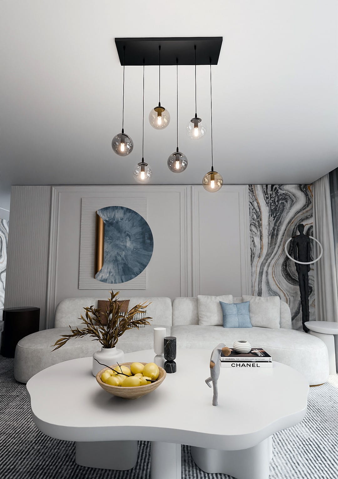 Lampa wisząca Cosmo mix 1, 6-punktowa, z metalowym, czarnym stelażem. Szklane klosze o różnych kształtach, w tym przezroczyste i szare, zawieszone na cienkich linkach. Produkt w nowoczesnym wnętrzu z jasnymi meblami i dekoracjami.