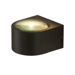 Kinkiet zewnętrzny Pesaro 4K w kolorze czarnym, wykonany z metalu, o kształcie prostokątnym z zaokrąglonym rogiem. Widoczna szklana osłona lampy LED, emitująca światło o temperaturze 4000K. Produkt zamontowany na ścianie.