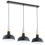 Lampa wisząca Goxa 3xE27 w kolorze czarnym z drewnianymi uchwytami. Składa się z trzech okrągłych kloszy zawieszonych na czarnej linki, umieszczonych na prostokątnej podstawie. Klosze mają matowe wykończenie i białe wnętrze.