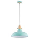 Lampa wisząca Solo w kolorze miętowym z drewnianym uchwytem, zawieszona na cienkim przewodzie. Klosz ma zaokrąglony kształt i matowe wykończenie. Produkt umieszczony na jednolitym tle, co podkreśla jego kolorystykę i design.