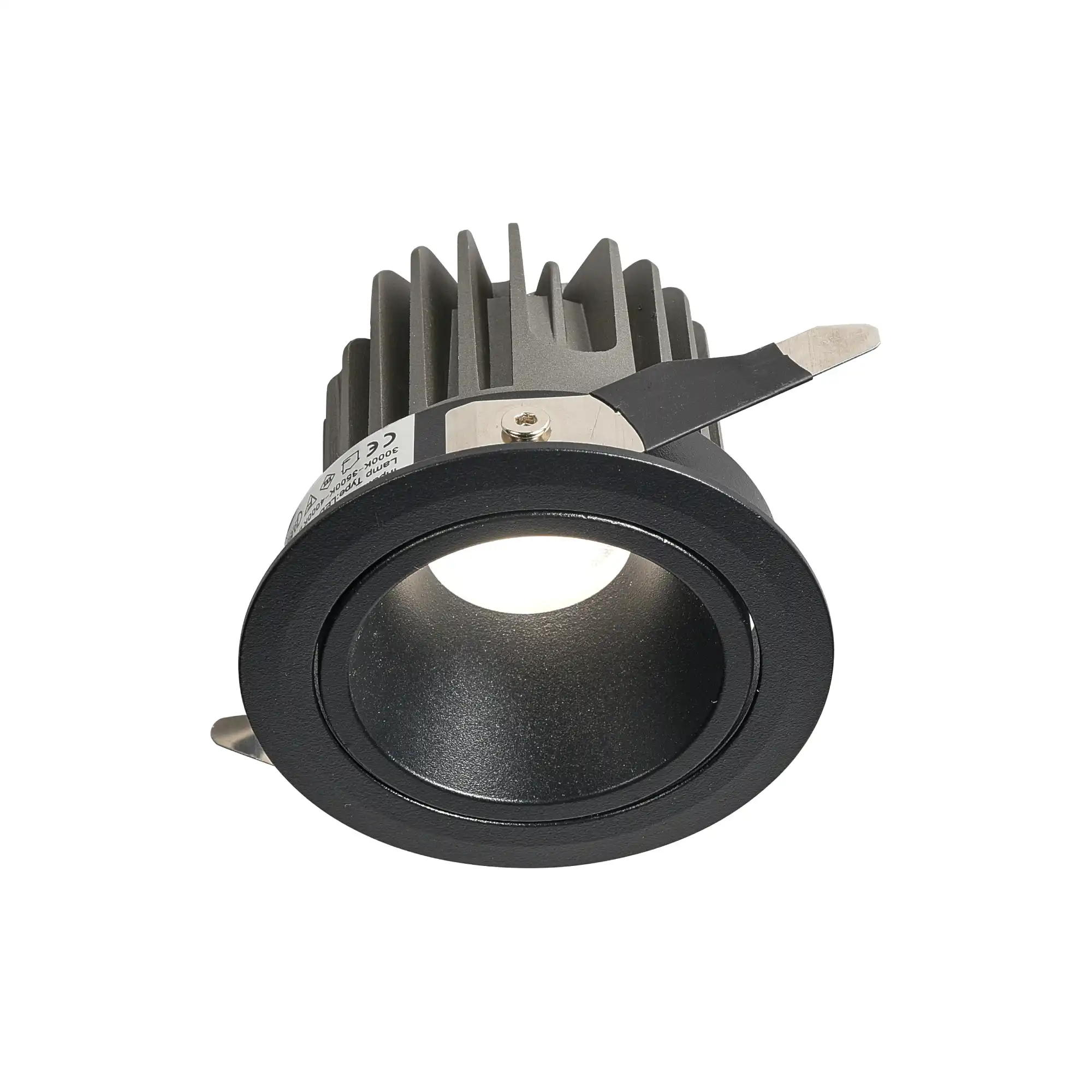 Pik oprawa do zabudowy LED 1x8W w kolorze czarnym, z okrągłym kloszem i metalowym wykończeniem. Widoczna konstrukcja z radiatorami, zamontowana w pozycji stojącej, oferująca możliwość regulacji. IP54 zapewnia odporność na wilgoć.