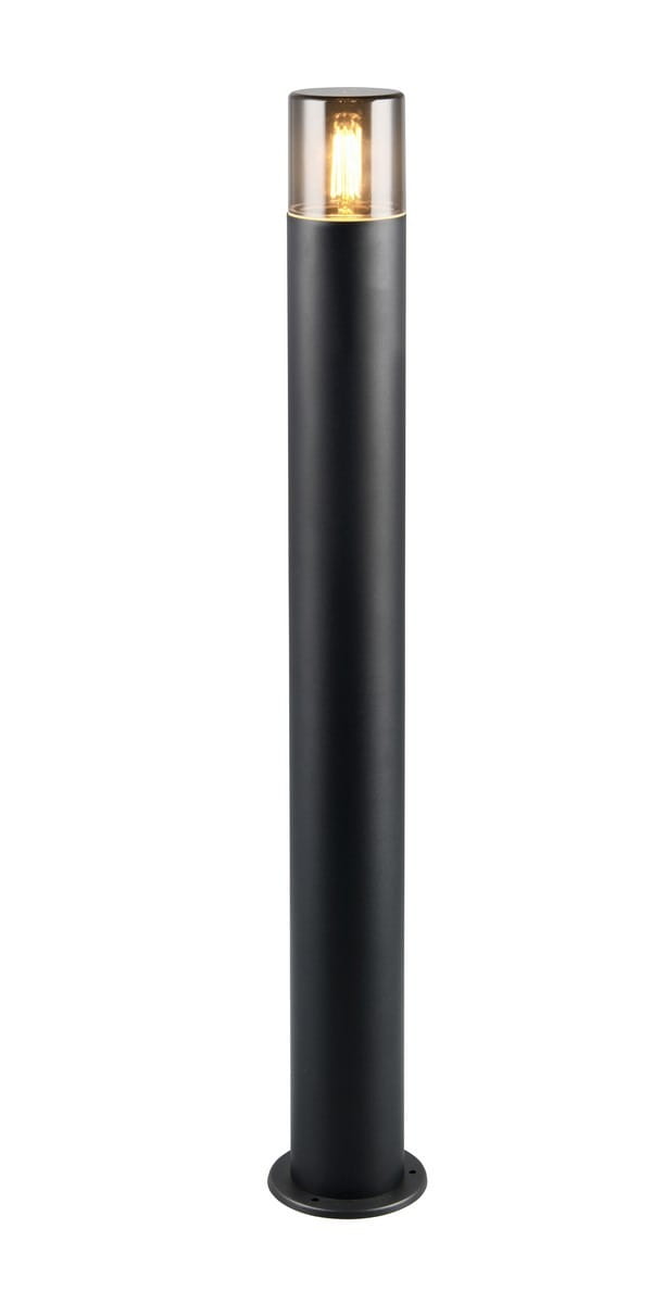 Lampa stojąca ogrodowa Hoosic H80, model czarny z przydymioną osłoną, z gniazdem na żarówkę E27. Prosta, cylindryczna konstrukcja, umieszczona na okrągłej podstawie, widoczna z przodu. Idealna do oświetlenia przestrzeni zewnętrznych.
