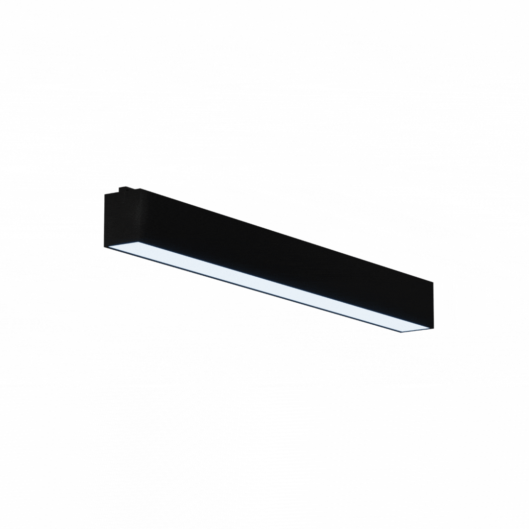 Lampa sufitowa Astar L62 w kolorze czarnym z jednym źródłem światła LED o mocy 20W. Posiada prostokątny kształt z białym panelem emitującym światło. Zamontowana w pozycji poziomej, na jednolitym tle.