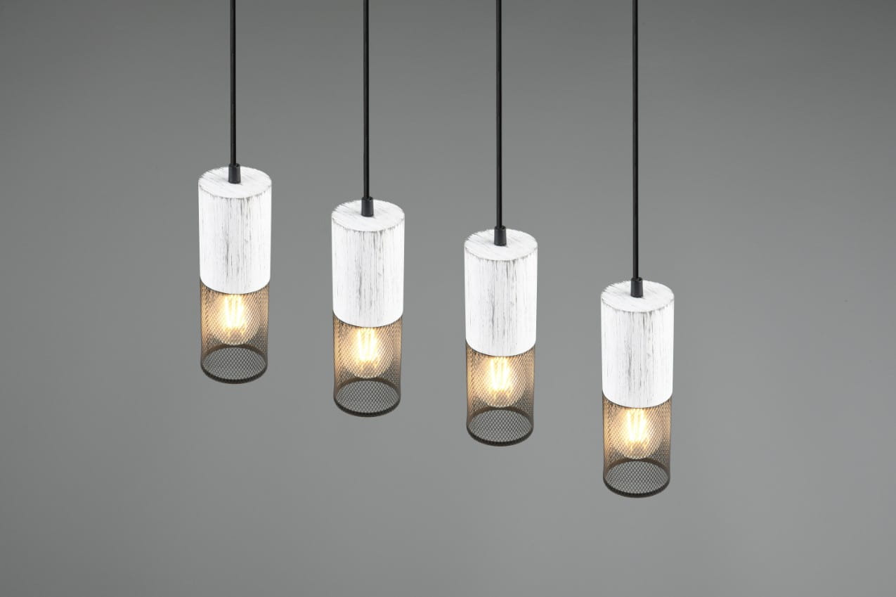 Czarna lampa wisząca Tosh z czterema źródłami światła E27. Kształt cylindryczny z białą, teksturowaną górą i siatkowym kloszem, wisi na cienkich linkach. Tło szare, co podkreśla elegancki design lampy.