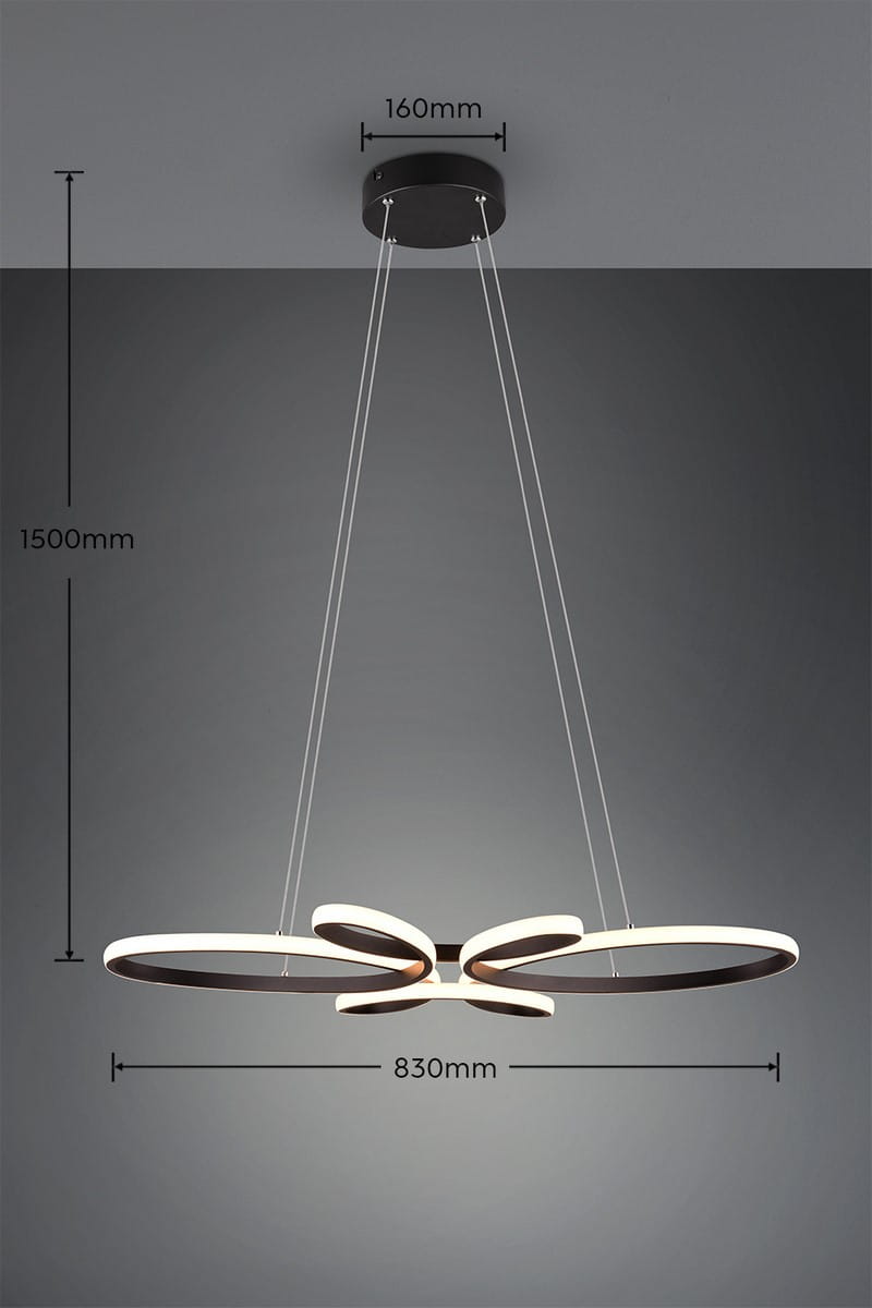 Lampa wisząca Fly w kolorze czarnym z jedną diodą LED 32W i temperaturą barwową 3000K. Okrągła, podwójna konstrukcja z białym podświetleniem, zawieszona na stalowych linkach. Wymiary: wysokość 1500 mm, średnica 830 mm, średnica mocowania 160 mm.