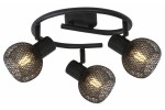 Lampa sufitowa Loretto w kolorze czarnym z trzema punktami świetlnymi. Każdy klosz ma siatkę z metalu, co zapewnia nowoczesny wygląd. Produkt zamontowany na okrągłej podstawie, widok z dołu. Wymaga trzech żarówek E14.