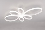Lampa sufitowa Fly o białej obudowie, złożona z wielokrotnych, okrągłych kształtów. Ujęcie z góry, ukazujące płaską podstawę oraz podświetlane pierścienie. Stylowy design, idealna do nowoczesnych wnętrz. Wymiary i detale konstrukcyjne nie są widoczne.