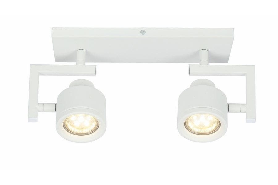 Biała lampa sufitowa Alenis z dwoma spotami GU10. Ujęcie frontalne, produkt zamontowany na prostokątnej podstawie. Reflektory o okrągłym kształcie, regulowane w kierunku światła, z widocznymi źródłami światła wewnątrz.