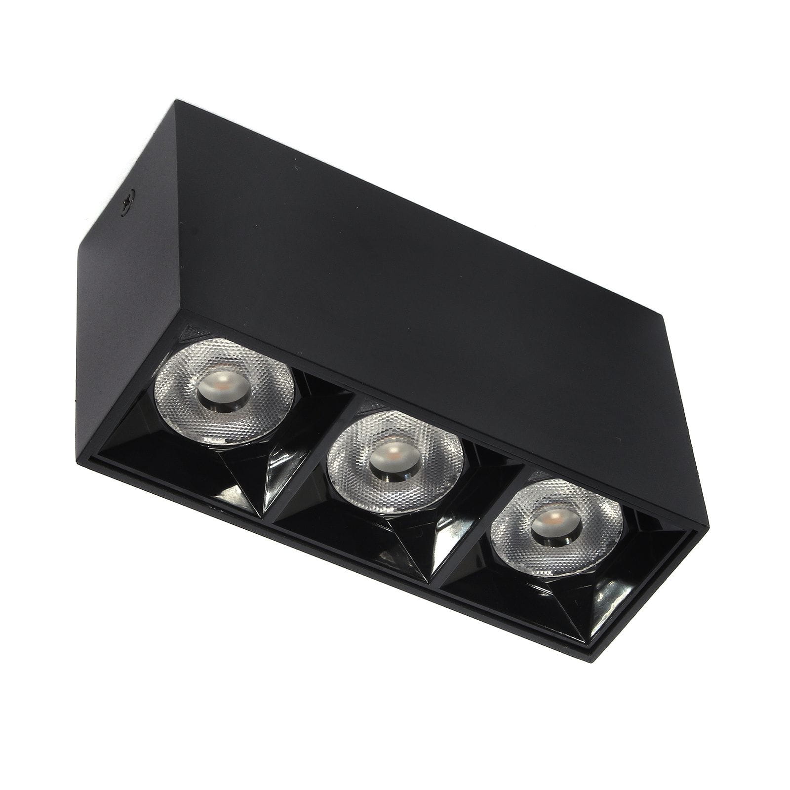 Lampa sufitowa LED o mocy 9W w kolorze czarnym, z trzema okrągłymi źródłami światła. Ujęcie z boku, ukazujące prostokątny kształt oraz strukturalne detale oprawy. Światło o temperaturze barwowej 4000K, idealna do nowoczesnych wnętrz.
