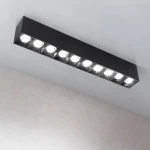 Czarna lampa sufitowa LED o mocy 30W i temperaturze barwowej 4000K, z prostokątnym korpusem i widocznymi diodami LED, zamontowana na gładkim, jasnym suficie.