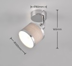 Kinkiet Arosa w kolorze chromu z kloszem z tkaniny, średnica 10 cm, wysokość 16,5 cm. Ujęcie z góry, montowany do ściany. Widoczna metalowa podstawa oraz teksturowany klosz w odcieniu beżowym.