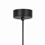 Czarna lampa wisząca Vela z oprawą na jedną żarówkę E14. Posiada okrągły, metalowy sufitowy uchwyt oraz cienki przewód. W górnej części widoczna jest śrubka mocująca. Idealna do nowoczesnych wnętrz.