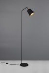 Czarna lampa podłogowa Buddy z metalowym kloszem, stojąca na okrągłej podstawie. Klosz nachylony, z widoczną żarówką E27. Ujęcie frontalne na jednolitym tle, z widocznym przewodem z włącznikiem.