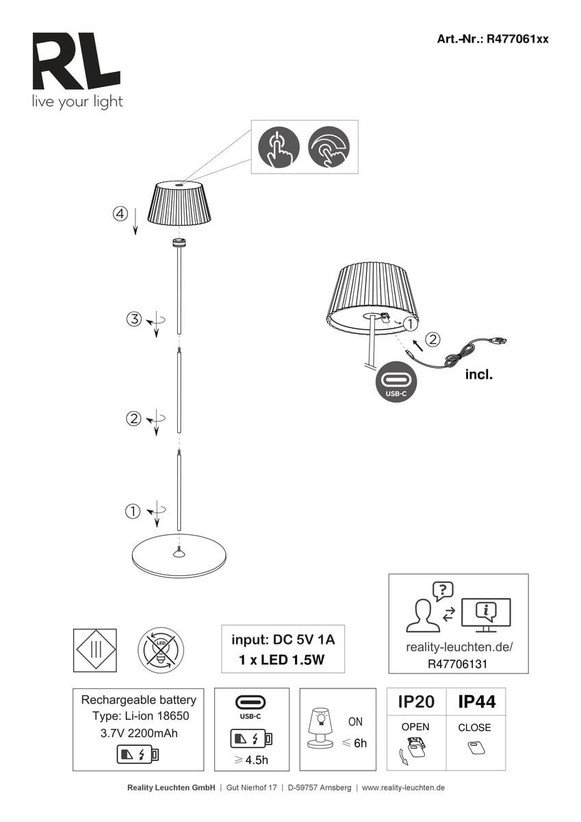 Lampa stojąca zewnętrzna Suarez w kolorze czarnym, z kloszem w pionowe paski, zasilana 1xLED 1,5W. Prezentowana w pozycji stojącej, z podstawą okrągłą. Wyposażona w port USB-C do ładowania, wodoodporność IP44, idealna do ogrodu lub na taras.