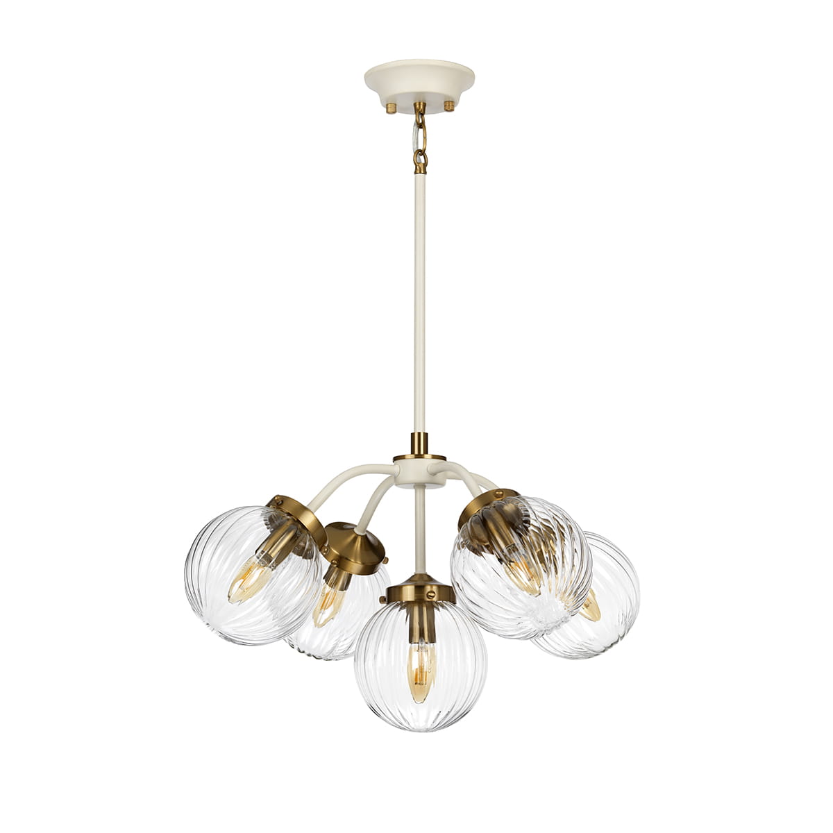 Lampa wisząca Cosmos 5xE14 w antycznej bieli z mosiężnymi detalami. Posiada pięć szklanych kul o żłobionej fakturze, zawieszonych na białym stelażu. Ujęcie z przodu, ukazujące całość konstrukcji.
