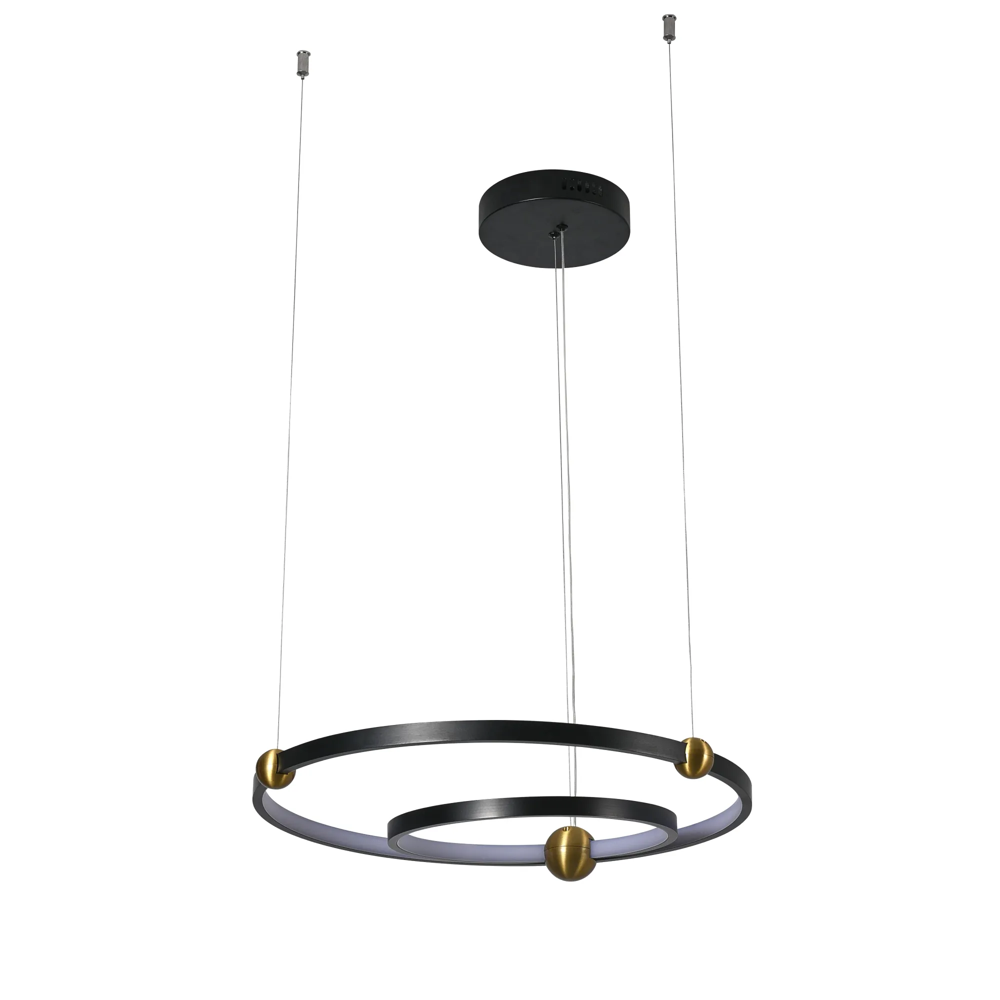 Lampa wisząca Kido S z dwoma źródłami LED o mocy 32W, w kolorze czarnym i złotym, z dwoma okrągłymi pierścieniami. Produkt zawieszony na cienkich linkach, z okrągłym elementem montażowym na suficie.