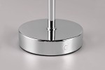 Lampa stołowa Jeff z chromowanym podstawą, z widocznym przyciskiem włączania. Elegancka, okrągła podstawa z gładkim wykończeniem, podtrzymująca smukły słupek. Idealna do nowoczesnych wnętrz, na białym tle.