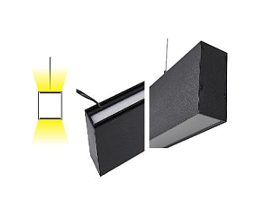 Lampa wisząca Sigi V w kolorze czarnym, wyposażona w dwa źródła światła LED o mocy 45W i temperaturze barwowej 3000K. Prezentuje prostokątny kształt z matowym wykończeniem, zawieszona na cienkim przewodzie.