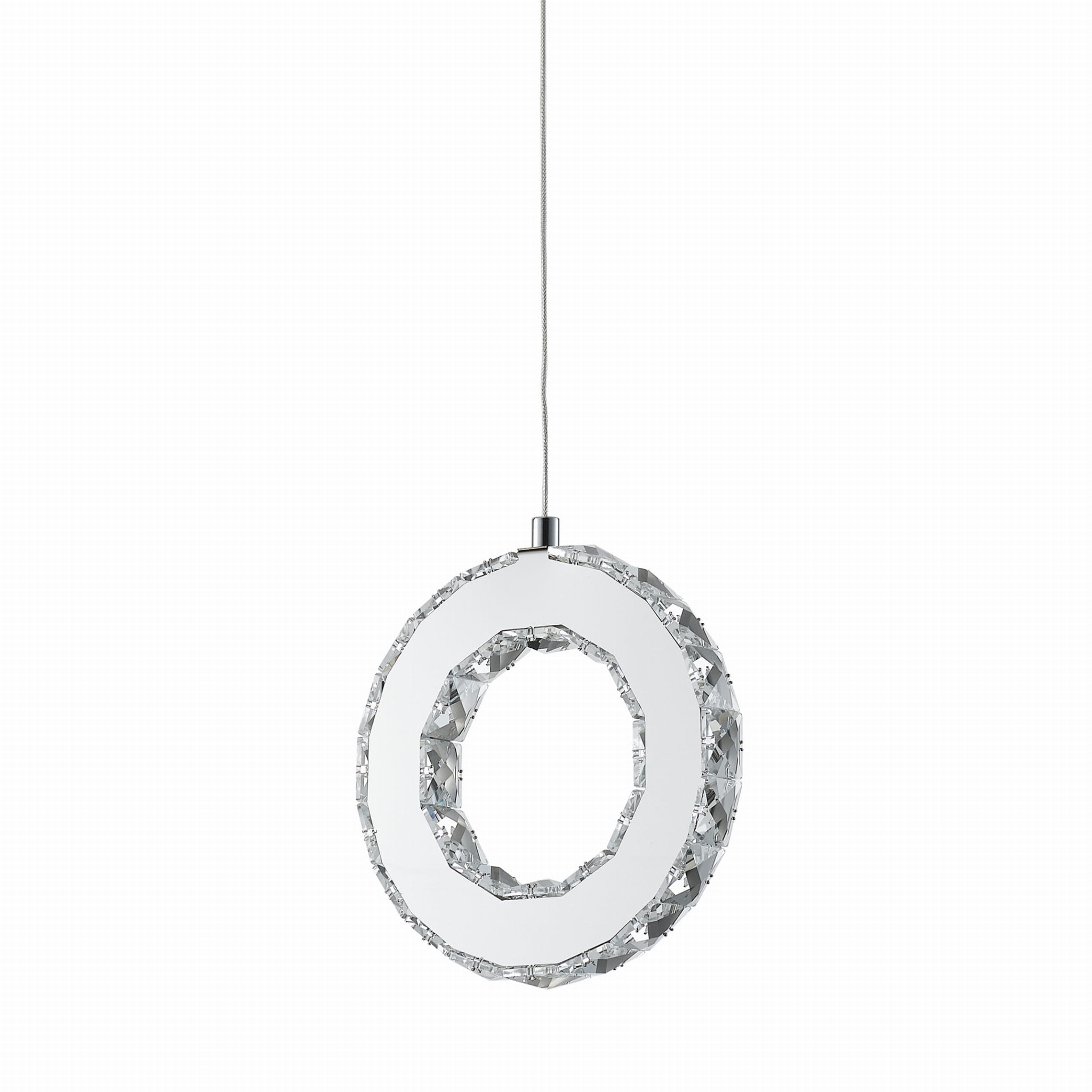 Lampa wisząca Girona z jednym źródłem światła LED 10W. Okrągła konstrukcja w chromowanym wykończeniu z dekoracyjnymi, przezroczystymi kryształkami. Zawieszona na cienkim, metalowym przewodzie, prezentuje nowoczesny design.