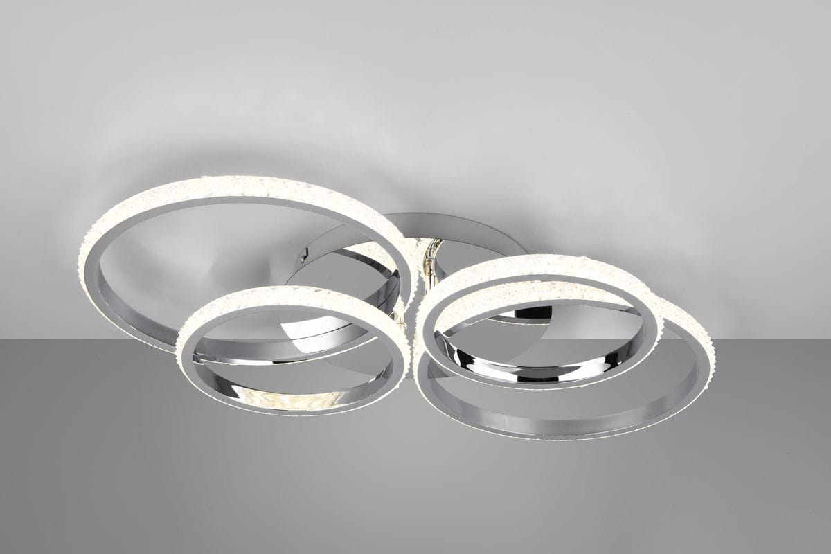 Lampa sufitowa Cires z czterema okrągłymi kloszami LED o mocy 27W i temperaturze barwowej 4000K. Klosze mają chromowane wykończenie z białymi detalami, zamontowane na prostokątnej podstawie. Produkt prezentowany z góry, na jednolitym tle.