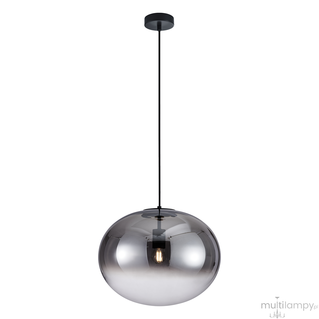 Lampa wisząca Campania 1xE27 w kolorze czarnym, z okrągłym, metalicznym kloszem w odcieniu szaro-srebrnym. Zawieszona na cienkim, czarnym przewodzie, z minimalistycznym sufitem. Idealna do nowoczesnych wnętrz.
