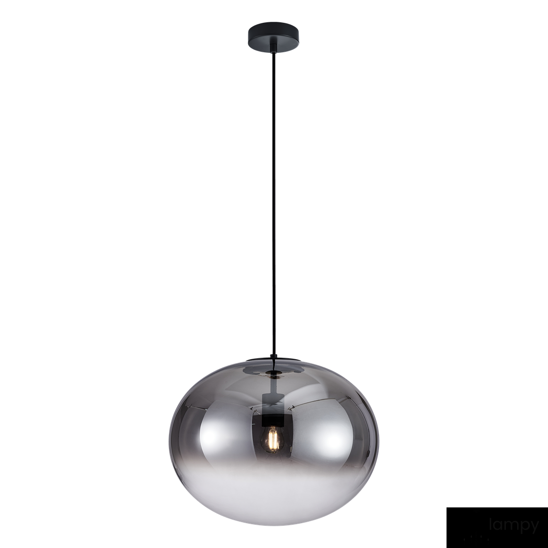 Lampa wisząca Campania z jedną oprawą E27, czarna. Okrągła, metaliczna kula z lustrzanym wykończeniem, zawieszona na cienkim, czarnym przewodzie. Prosta, nowoczesna forma, idealna do aranżacji wnętrz.