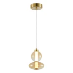 Lampa wisząca Daphne w kolorze złotym, z jednym źródłem światła LED 12W. Ma przezroczyste, okrągłe klosze i elegancką, metalową osłonę sufitową. Zawieszona na cienkim, przezroczystym przewodzie.