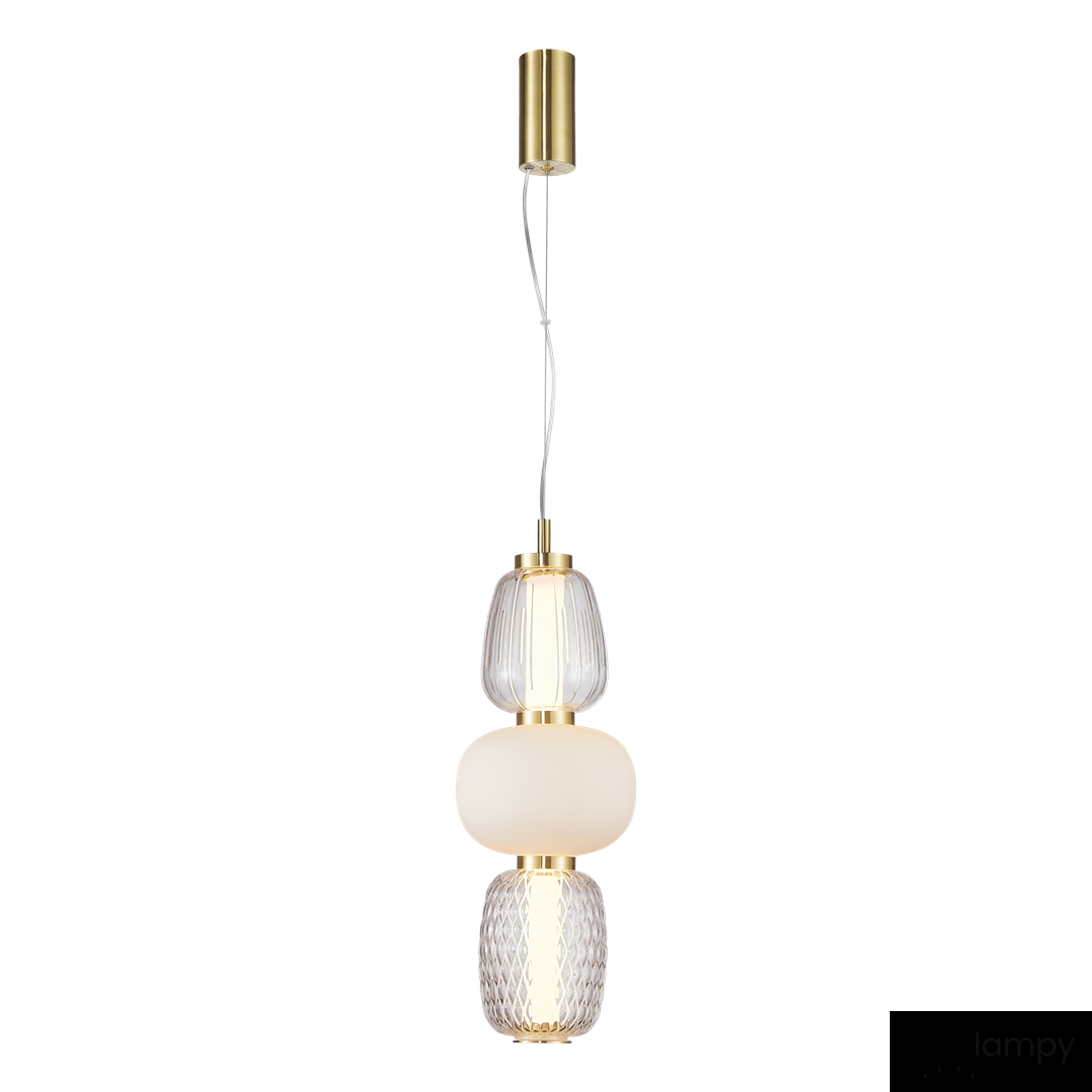 Lampa wisząca Caro w kolorze złotym z jednym źródłem światła LED o mocy 28W. Składa się z trzech różnych kloszy: przezroczystego, matowego i teksturowanego, zawieszona na cienkim przewodzie.