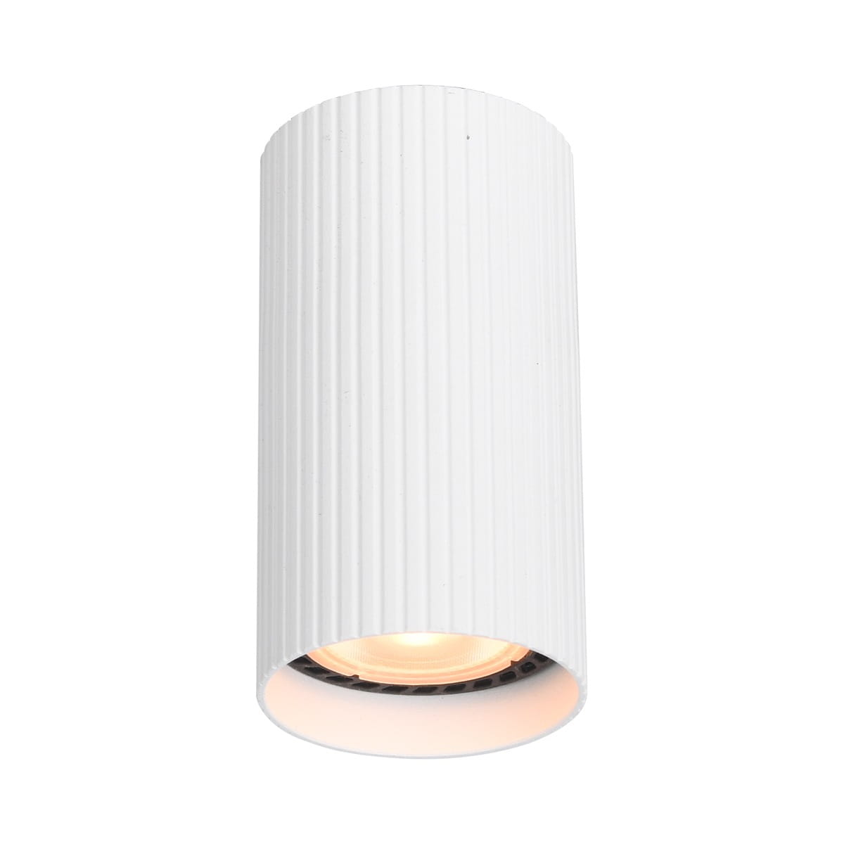 Lampa sufitowa Rilok w kolorze białym, cylindryczna z żłobieniami, przeznaczona na jedną żarówkę GU10. Ujęcie z góry, pokazujące otwór z widocznym źródłem światła. Prosta konstrukcja, idealna do nowoczesnych wnętrz.