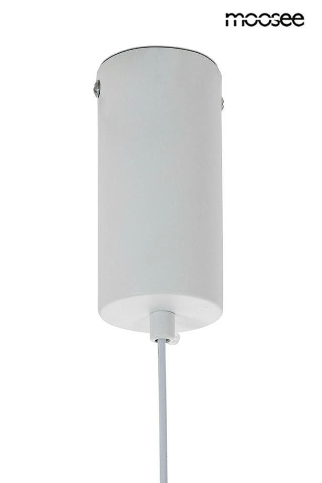Lampa wisząca Ombre 80 w kolorze białym, w kształcie cylindrycznym, z zamontowanym źródłem światła LED 9W. Ujęcie z dołu pokazuje gładką powierzchnię oraz przewód zasilający. Prosta konstrukcja idealna do nowoczesnych wnętrz.