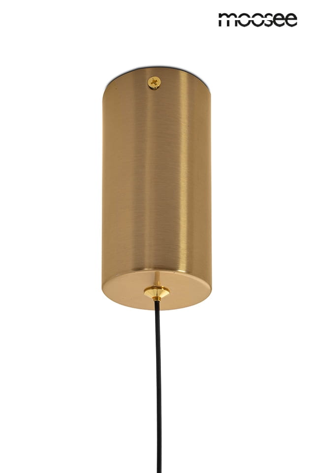 Lampa wisząca Linus 100 w kolorze złotym, o cylindrycznym kształcie, wykonana z matowego metalu. Zawiera jedno źródło LED o mocy 17W, z czarnym przewodem. Widok z góry, na prostym tle.