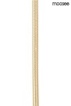 Lampa wisząca Globe 25 l z jednym źródłem E27, w kolorze złotym. Produkt ma prosty, elegancki design, z teksturowanym kablem w odcieniu złota. Ujęcie z boku, prezentujące detal kabla. Idealna do nowoczesnych wnętrz.